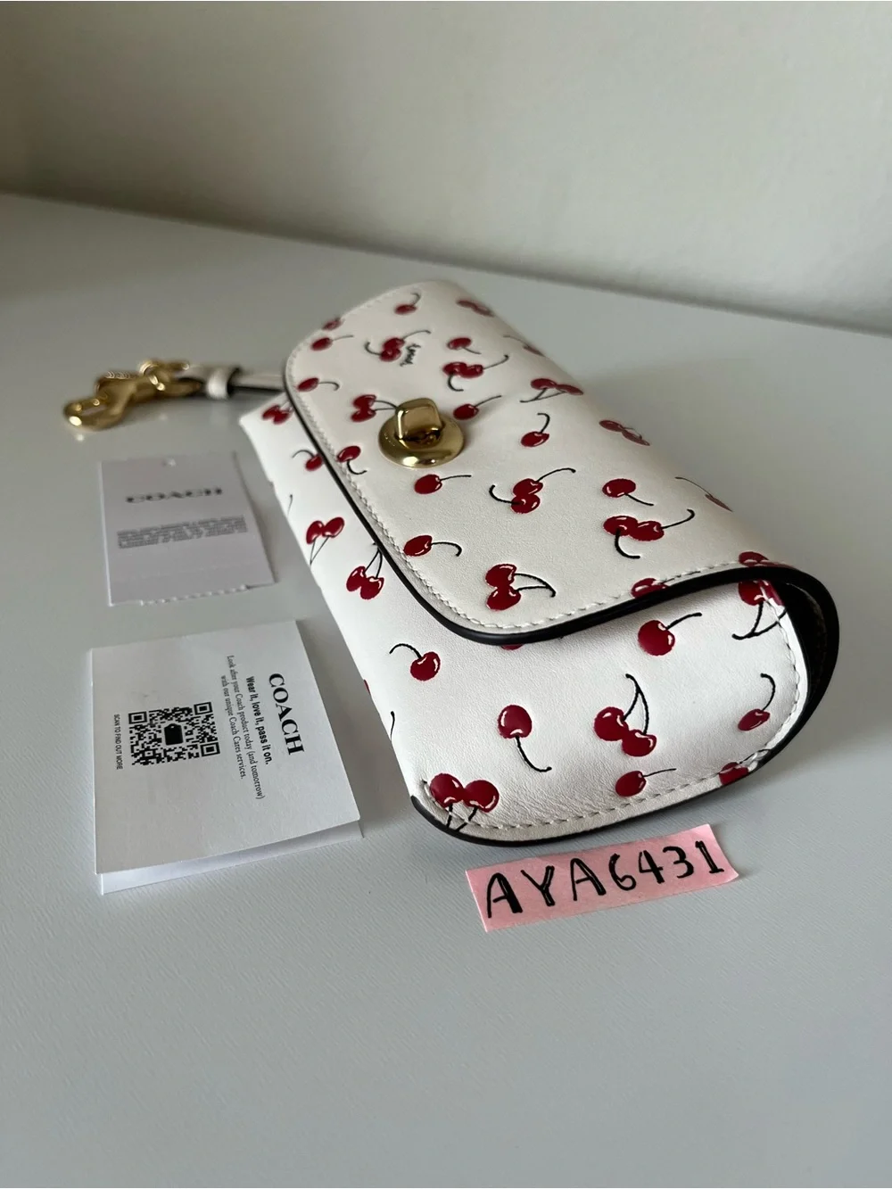 Coach Sunglass Case with Cherry Print🎈🎈